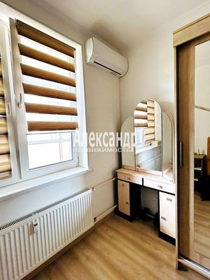 Продам однокомнатную (1-комн.) квартиру, Воронцовский б-р, 14к1, Мурино п
