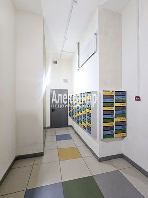 Продам однокомнатную (1-комн.) квартиру, Воронцовский б-р, 14к1, Мурино п