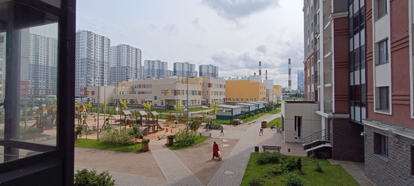 Продам трехкомнатную (3-комн.) квартиру, Дыбенко ул, 5к1, Санкт-Петербург г