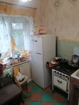 Продам трехкомнатную (3-комн.) квартиру, Героев Алексинцев ул, 17, Алексин г