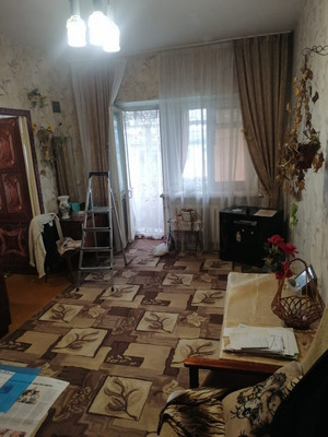 Продам трехкомнатную (3-комн.) квартиру, Героев Алексинцев ул, 17, Алексин г