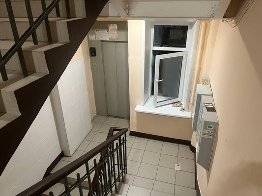 Продам двухкомнатную (2-комн.) квартиру, Комсомольский пр-кт, 14к1, Москва г