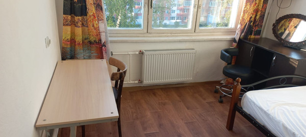 Сдам трехкомнатную (3-комн.) квартиру, Дыбенко ул, 17Ск1, Санкт-Петербург г
