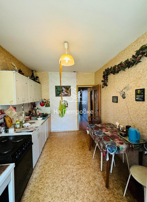 Продам комнату в 2-комн. квартире, Сколковское ш, 32к2, Москва г