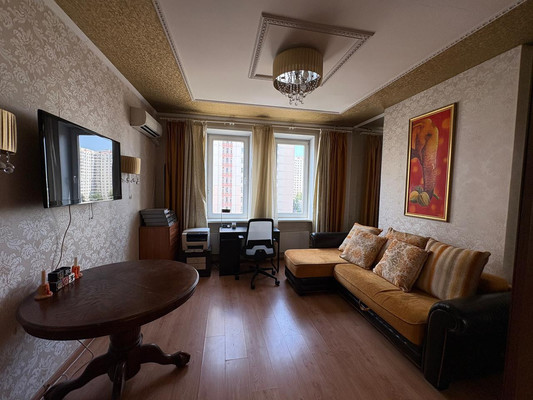 Продам однокомнатную (1-комн.) квартиру, Дмитровка Б. ул, 4к1, Москва г