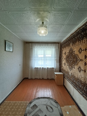 Продам трехкомнатную (3-комн.) квартиру, 8-е Марта ул, 20, Ишим г