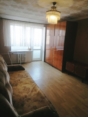 Продам двухкомнатную (2-комн.) квартиру, Яблочкова ул, 17, Грэсовский пгт