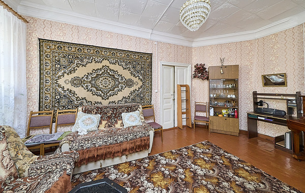 Продам 4-комн. в 6-комн. квартире, Глинки ул, 1, Санкт-Петербург г