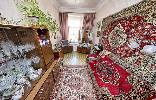 Продам 4-комн. в 6-комн. квартире, Глинки ул, 1, Санкт-Петербург г