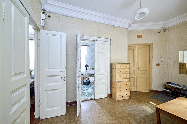 Продам 4-комн. в 6-комн. квартире, Глинки ул, 1, Санкт-Петербург г