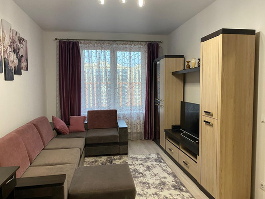 Продам однокомнатную (1-комн.) квартиру, Александра Матросова ул, 8к3, Санкт-Петербург г
