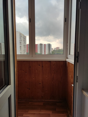 Продам двухкомнатную (2-комн.) квартиру, Кантемировская ул, 4к3, Москва г