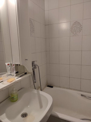 Продам двухкомнатную (2-комн.) квартиру, Кантемировская ул, 4к3, Москва г