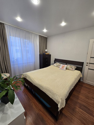 Продам трехкомнатную (3-комн.) квартиру, Шмидта ул, 40, Иркутск г