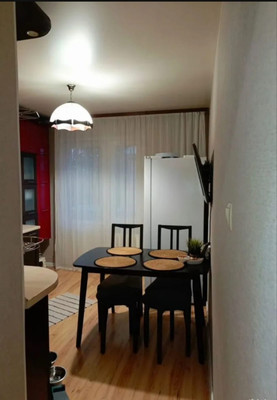 Продам трехкомнатную (3-комн.) квартиру, Шмидта ул, 40, Иркутск г