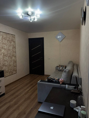 Продам трехкомнатную (3-комн.) квартиру, Байкальская ул, 244, Иркутск г