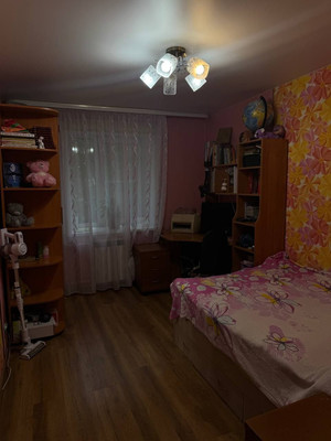 Продам трехкомнатную (3-комн.) квартиру, Байкальская ул, 244, Иркутск г