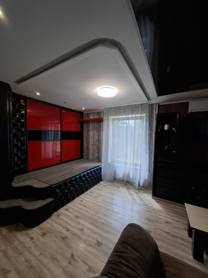 Продам однокомнатную (1-комн.) квартиру, Комсомольская ул, 15, Октябрьский г