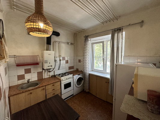 Продам трехкомнатную (3-комн.) квартиру, Халтуринский пер, 161, Ростов-на-Дону г