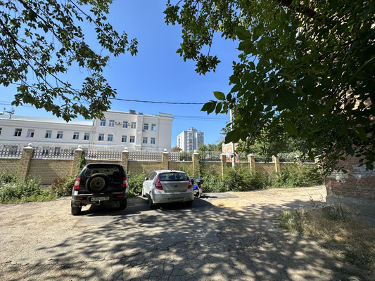 Продам трехкомнатную (3-комн.) квартиру, Халтуринский пер, 161, Ростов-на-Дону г