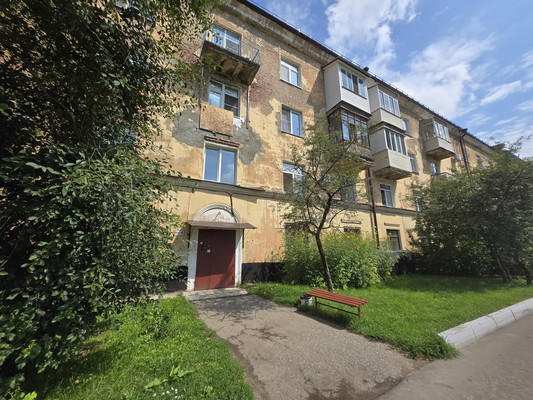 Продам многокомнатную квартиру, Горького ул, 35, Малино рп