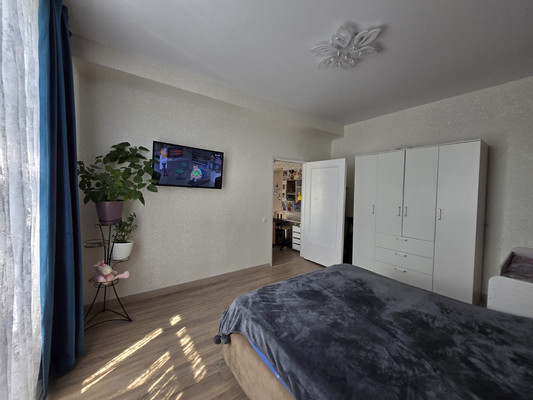 Продам многокомнатную квартиру, Горького ул, 35, Малино рп