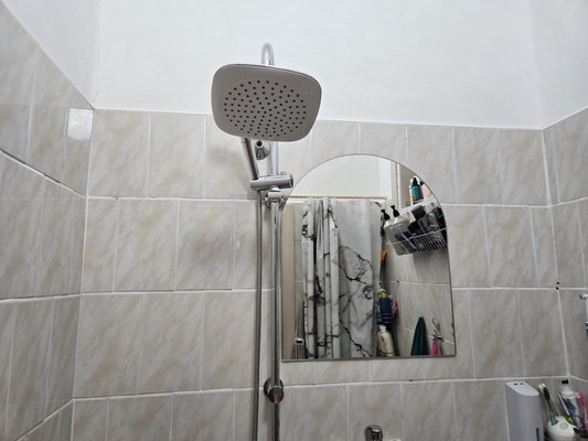 Продам многокомнатную квартиру, Горького ул, 35, Малино рп