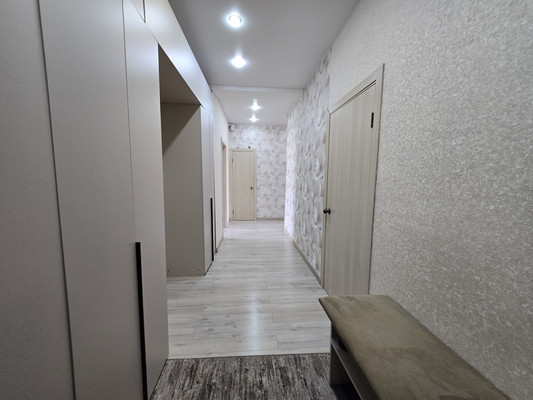 Продам многокомнатную квартиру, Горького ул, 35, Малино рп