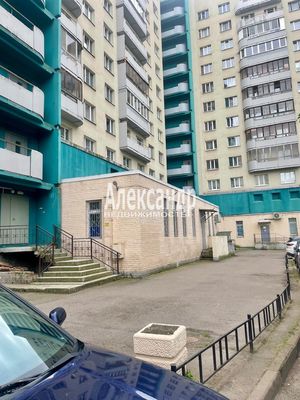 Сдам торговое помещение 134 м2, Индустриальный пр-кт, д. 27, Санкт-Петербург г
