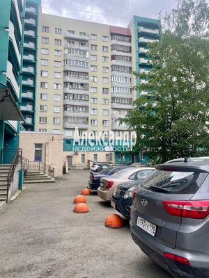 Сдам торговое помещение 134 м2, Индустриальный пр-кт, д. 27, Санкт-Петербург г