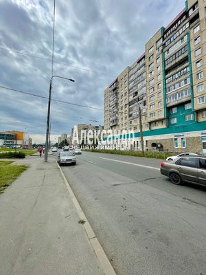 Сдам торговое помещение 134 м2, Индустриальный пр-кт, д. 27, Санкт-Петербург г
