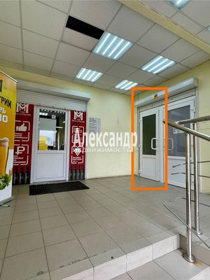 Сдам торговое помещение 134 м2, Индустриальный пр-кт, д. 27, Санкт-Петербург г
