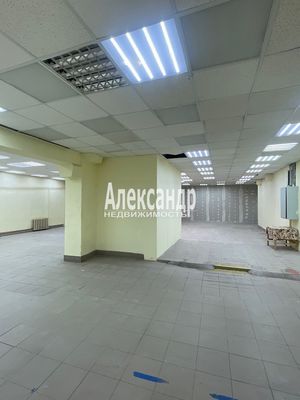 Сдам торговое помещение 134 м2, Индустриальный пр-кт, д. 27, Санкт-Петербург г