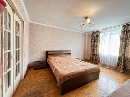 Продам трехкомнатную (3-комн.) квартиру, Пачева ул, 19, Нальчик г