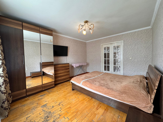 Продам трехкомнатную (3-комн.) квартиру, Пачева ул, 19, Нальчик г