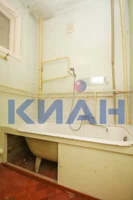 Продам двухкомнатную (2-комн.) квартиру, им.газеты Красноярский рабочий пр-кт, 79, Красноярск г
