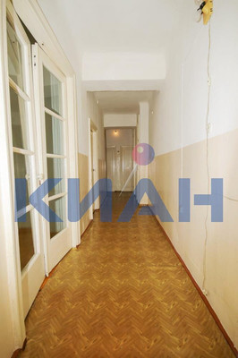 Продам двухкомнатную (2-комн.) квартиру, им.газеты Красноярский рабочий пр-кт, 79, Красноярск г