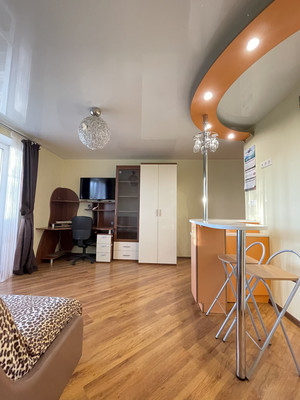 Продам двухкомнатную (2-комн.) квартиру, Мосфильмовская ул, 36, Москва г