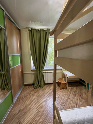 Продам двухкомнатную (2-комн.) квартиру, Мосфильмовская ул, 36, Москва г