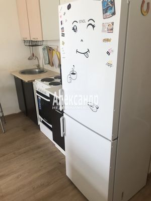 Продам однокомнатную (1-комн.) квартиру, Шувалова ул, 27/7, Мурино п