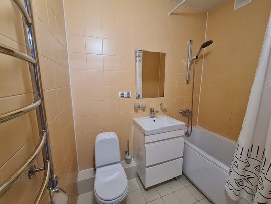 Продам двухкомнатную (2-комн.) квартиру, Оптиков ул, 34Ак1, Санкт-Петербург г