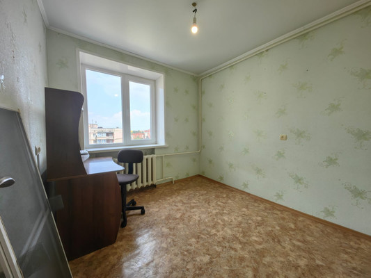 Продам трехкомнатную (3-комн.) квартиру, Великой Победы б-р, 38, Волгодонск г
