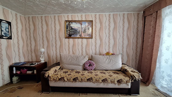 Продам трехкомнатную (3-комн.) квартиру, Шаронова ул, 17, Ишим г