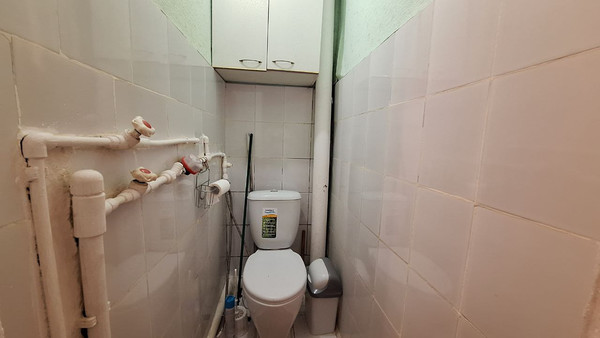 Продам трехкомнатную (3-комн.) квартиру, Шаронова ул, 17, Ишим г
