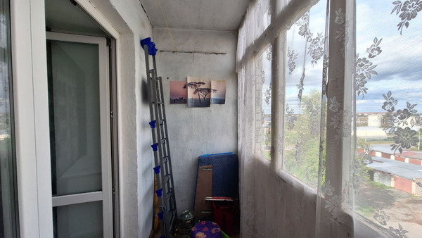 Продам трехкомнатную (3-комн.) квартиру, Шаронова ул, 17, Ишим г