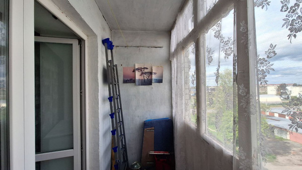 Продам трехкомнатную (3-комн.) квартиру, Шаронова ул, 17, Ишим г