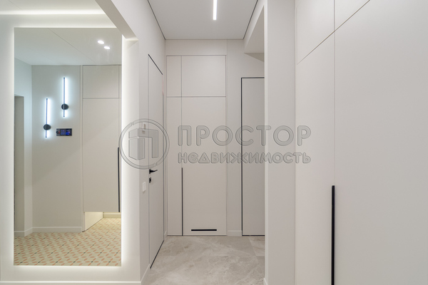 Продам трехкомнатную (3-комн.) квартиру, Лобачевского ул, 120к1, Москва г