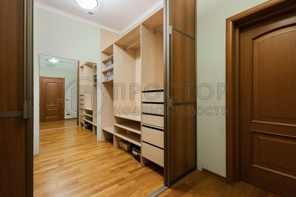 Продам многокомнатную квартиру, Мичуринский пр-кт, 29, Москва г