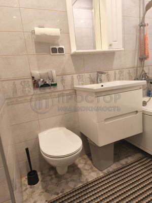 Продам двухкомнатную (2-комн.) квартиру, Коминтерна ул, 15, Москва г
