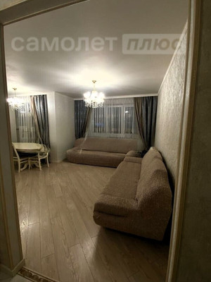 Продам трехкомнатную (3-комн.) квартиру, Артезианская ул, 6, Краснодар г